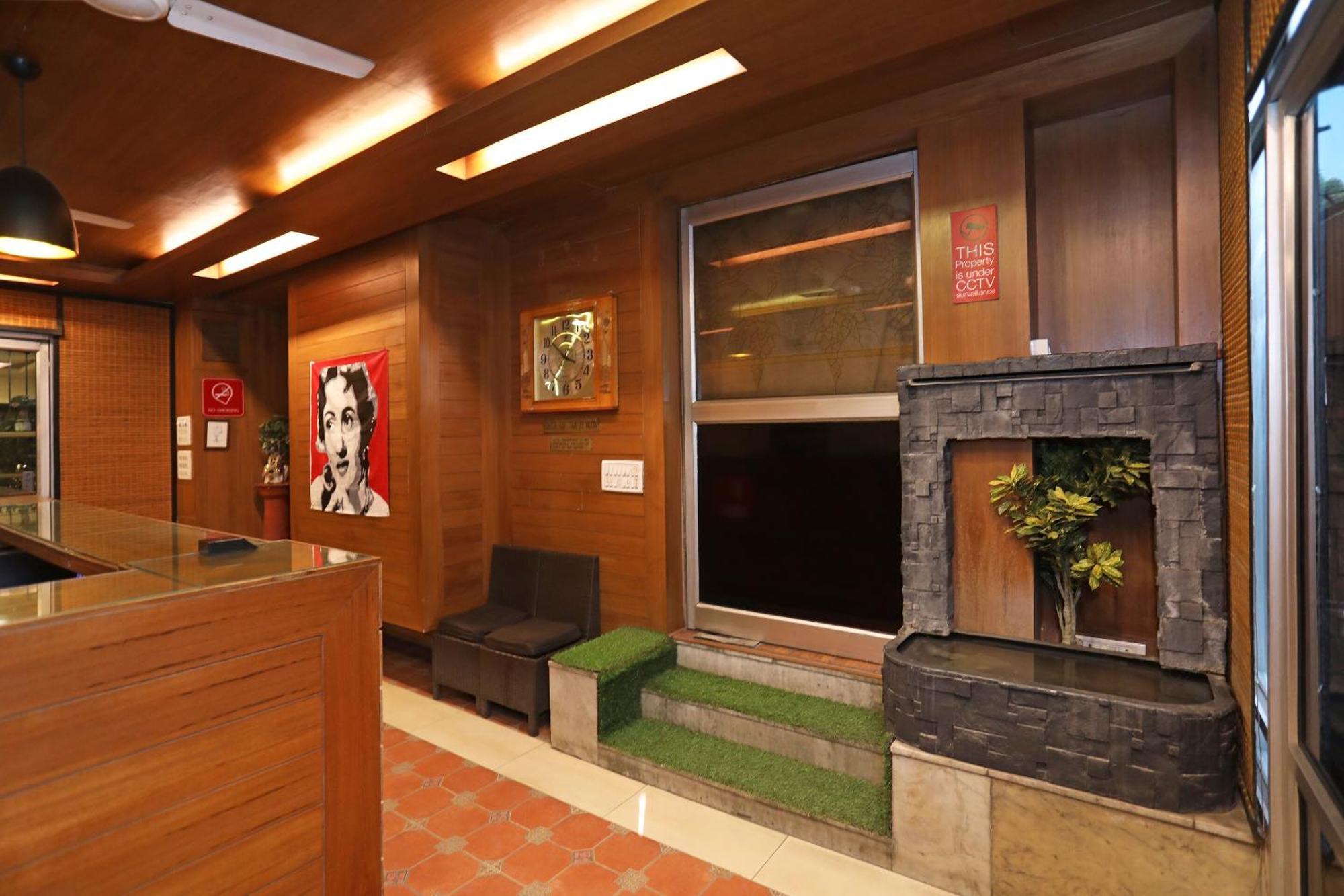Collection O Hamilton Hotel ニューデリー エクステリア 写真
